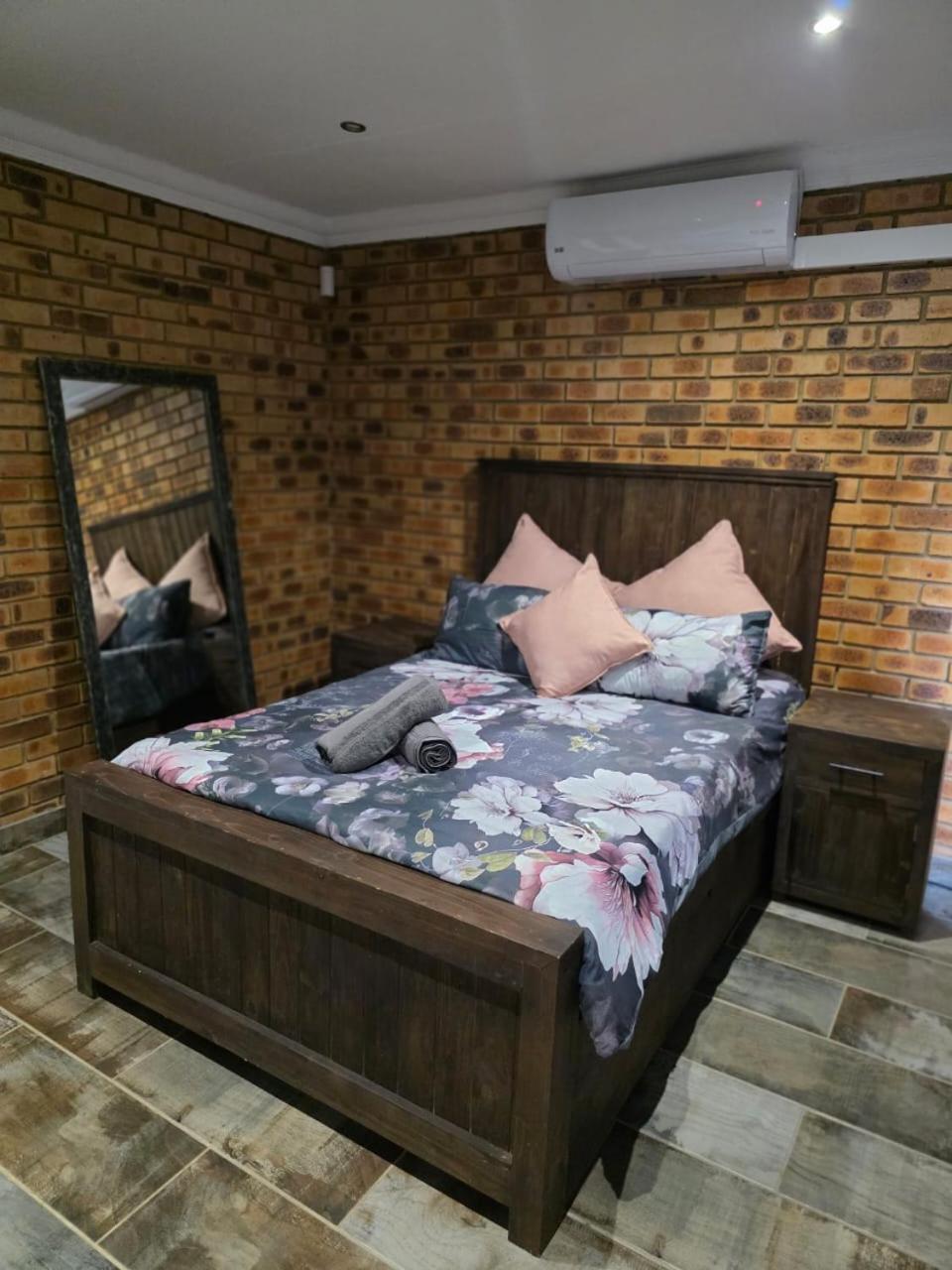 Rocky Mountain Holiday Home Hartbeespoort Dış mekan fotoğraf