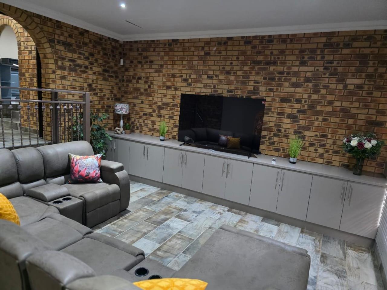 Rocky Mountain Holiday Home Hartbeespoort Dış mekan fotoğraf